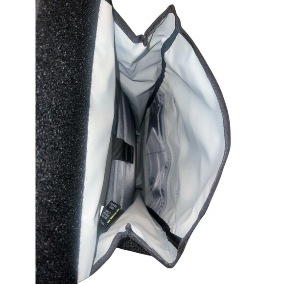 Timbuk2 Prospect Model Backpack Roll Top AT&T Embroidered NWT - Picture 3 of 4